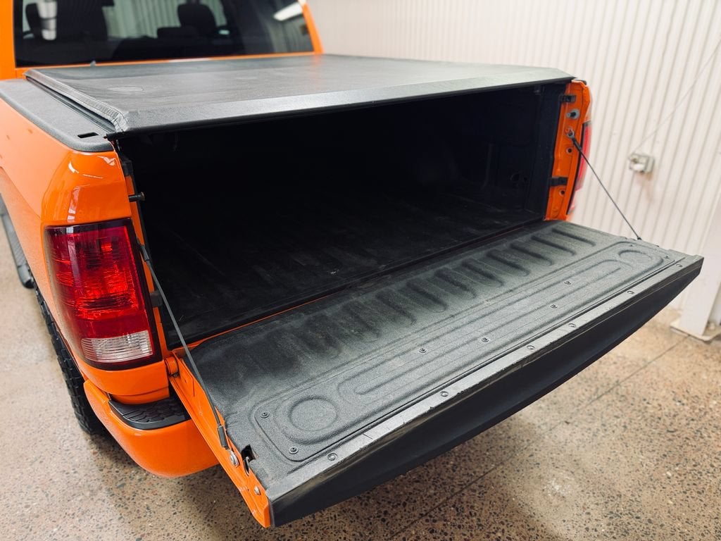 2019 RAM 1500 Classic Express Crew Cab 4x4 5'7" Box