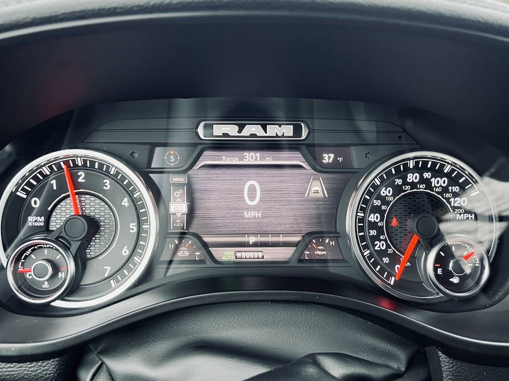 2025 RAM 1500 Laramie Crew Cab 4x4 5'7" Box