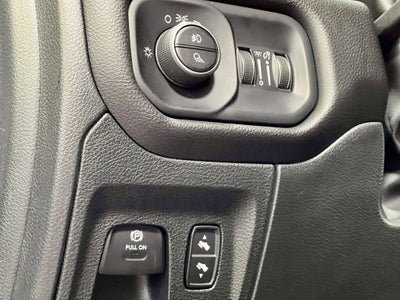 2025 RAM 1500 Laramie Crew Cab 4x4 5'7" Box