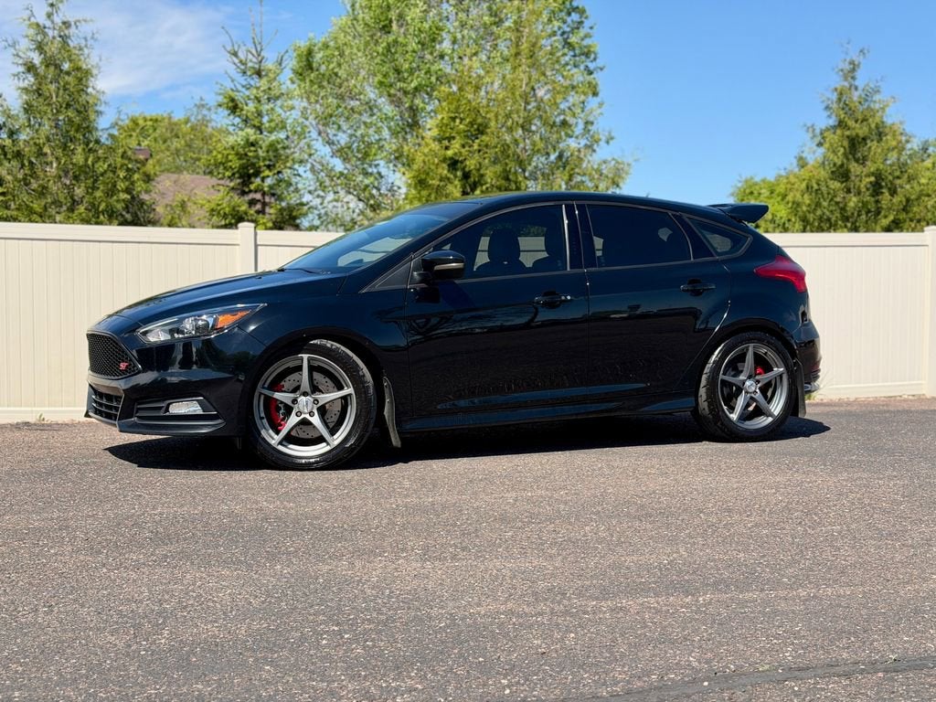 2016 Ford Focus ST ST