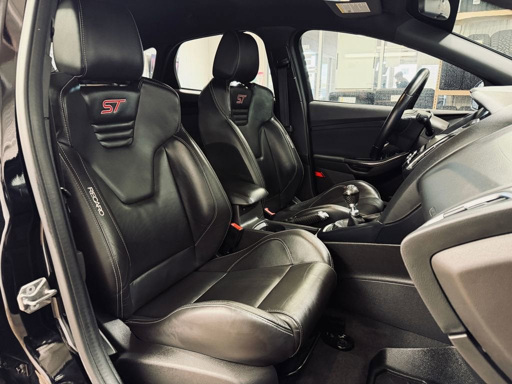 2016 Ford Focus ST ST
