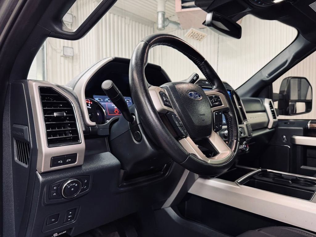 2022 Ford F-350 LARIAT
