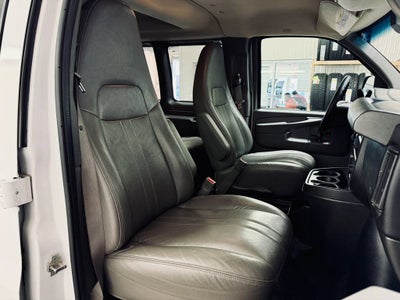 2015 Chevrolet Express Passenger 3500 LS