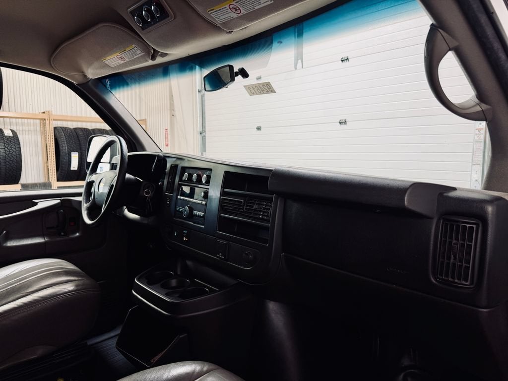 2015 Chevrolet Express Passenger 3500 LS
