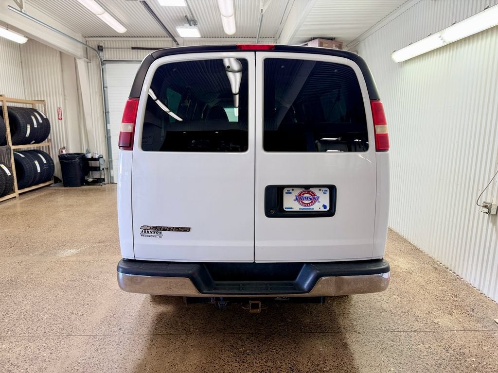 2015 Chevrolet Express Passenger 3500 LS