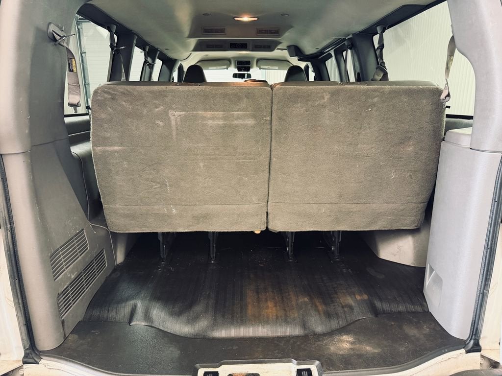 2019 GMC Savana Passenger 3500 LS