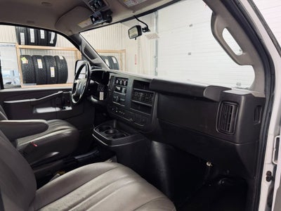 2019 GMC Savana Passenger 3500 LS
