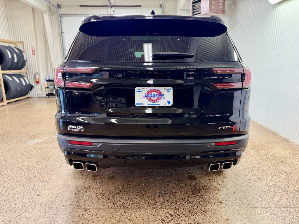 2024 GMC Acadia AT4