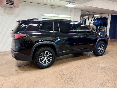 2024 GMC Acadia AT4