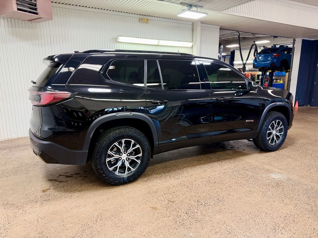 2024 GMC Acadia AT4