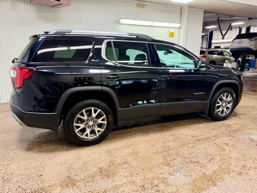 2021 GMC Acadia SLT