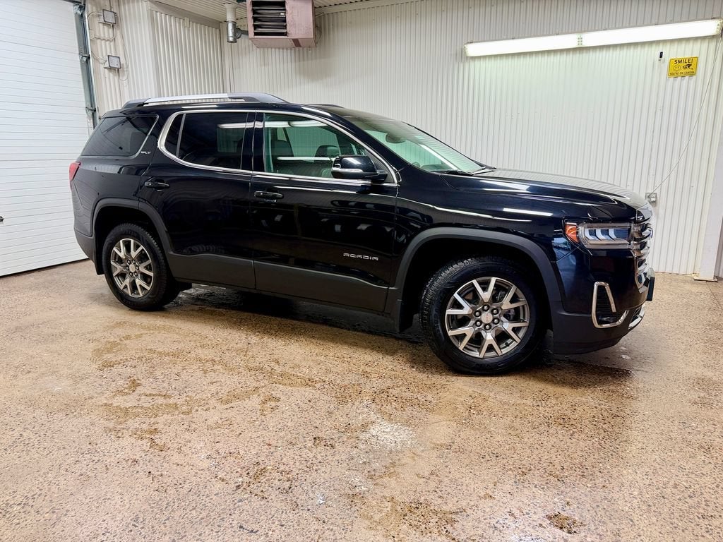 2021 GMC Acadia SLT