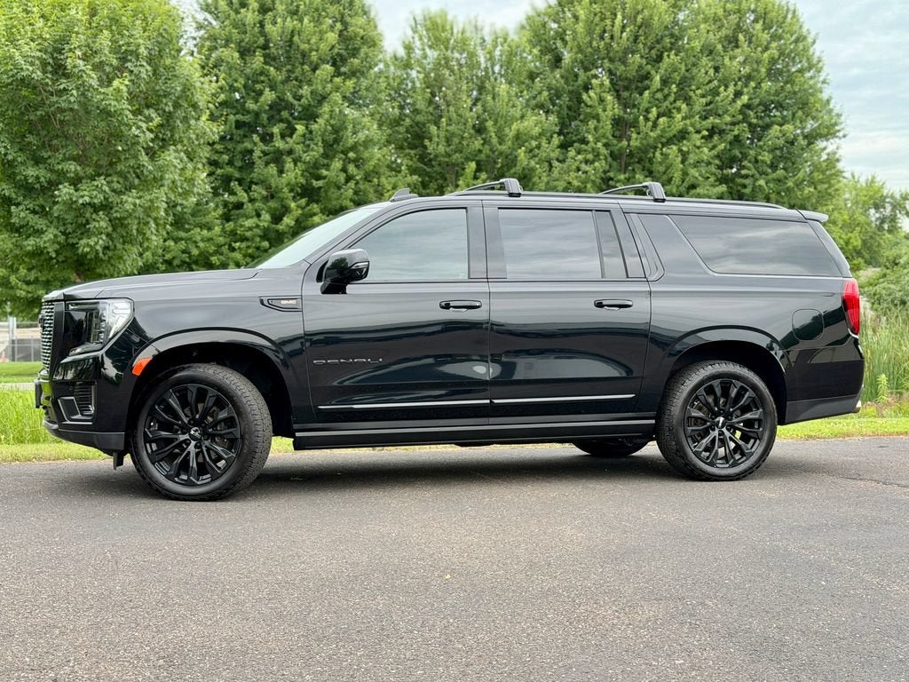 2023 GMC Yukon XL Denali