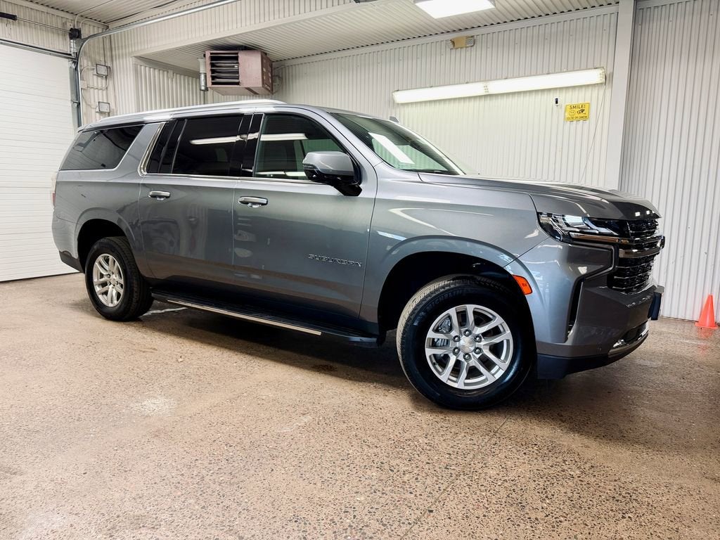 2022 Chevrolet Suburban LT