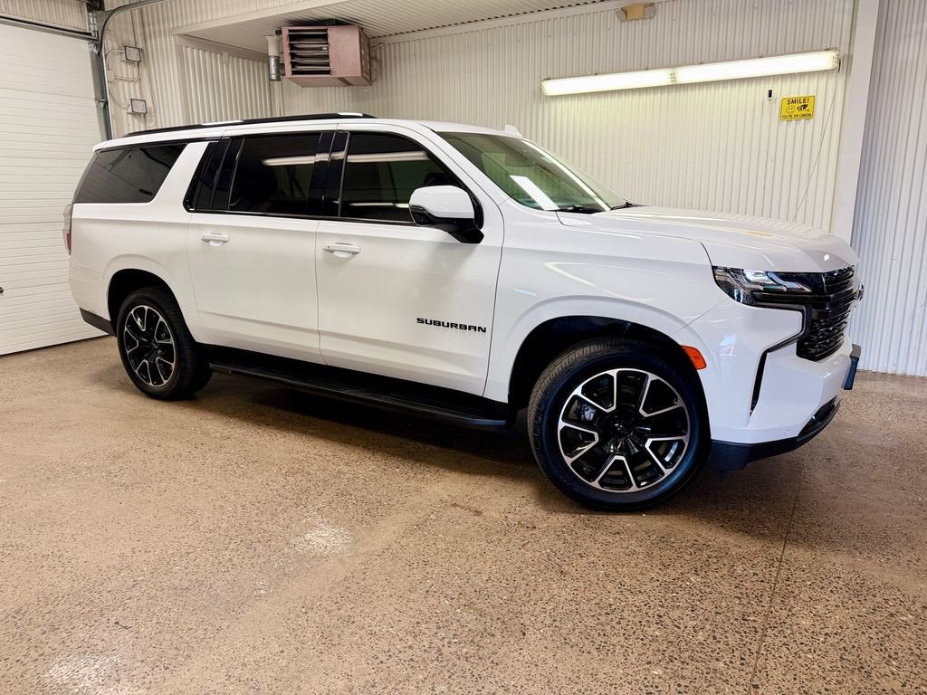 2022 Chevrolet Suburban RST