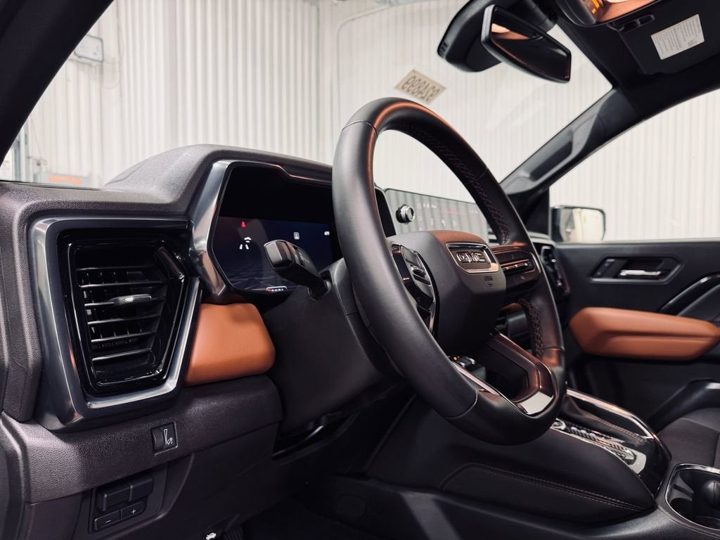 2024 GMC Canyon AT4