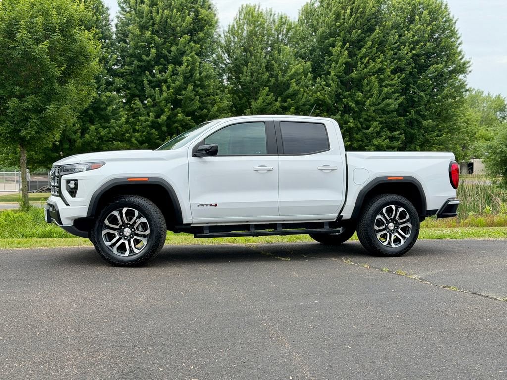 2024 GMC Canyon AT4