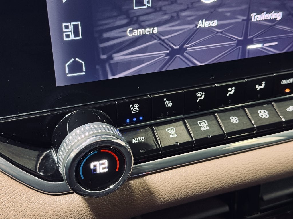 2024 GMC Canyon Denali