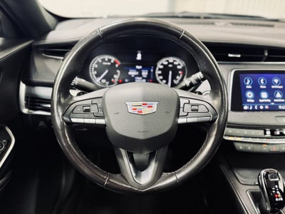 2023 Cadillac XT4 Premium Luxury