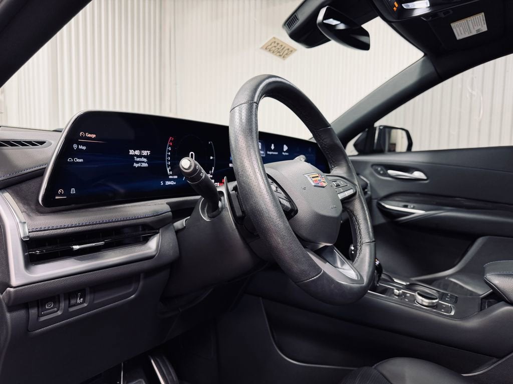 2024 Cadillac XT4 Sport