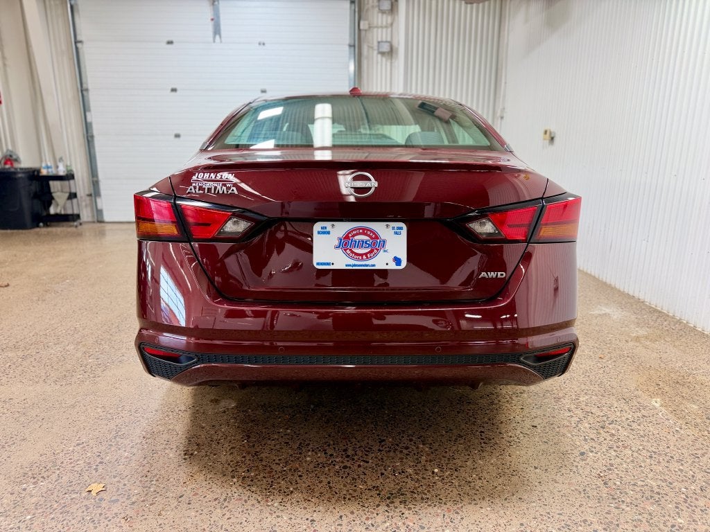 2025 Nissan Altima SV