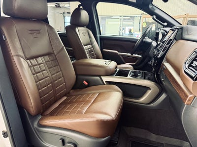 2023 Nissan TITAN Crew Cab Platinum Reserve 4x4
