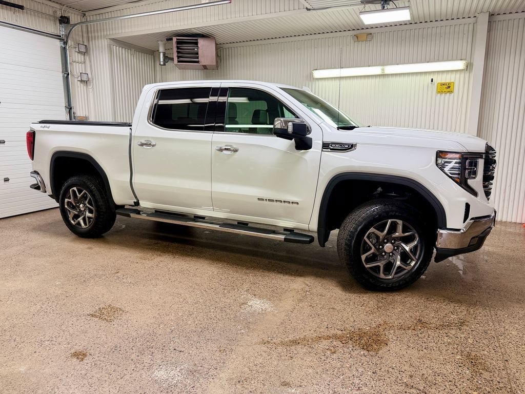 2022 GMC Sierra 1500 SLT
