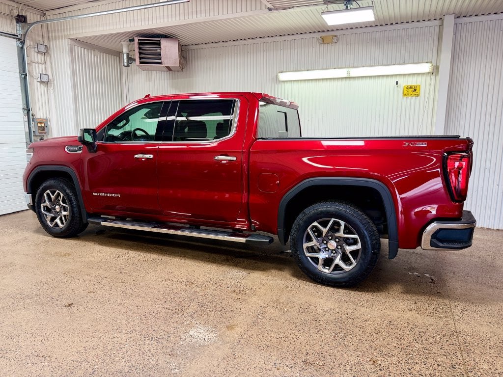 2022 GMC Sierra 1500 SLT