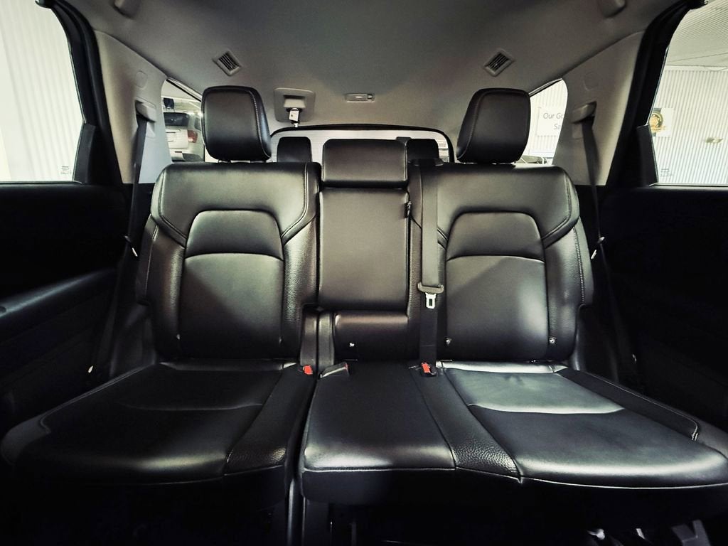 2022 Nissan Pathfinder SL 4WD