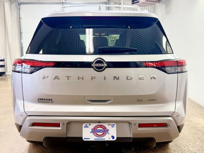 2022 Nissan Pathfinder SL 4WD