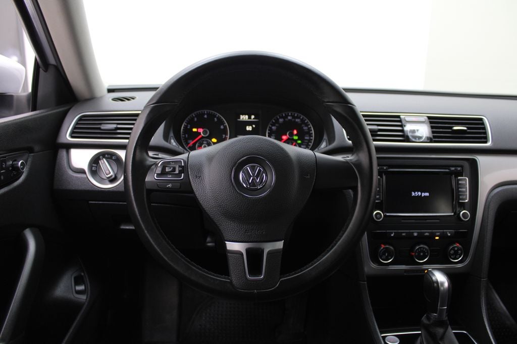 2015 Volkswagen Passat 1.8T Limited Edition