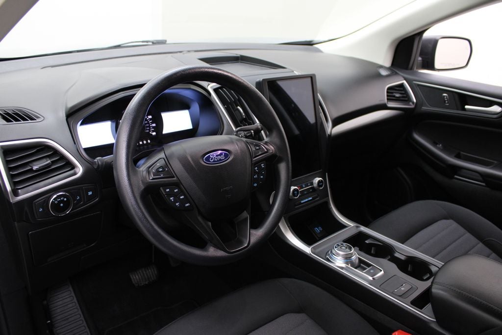 2023 Ford Edge SE