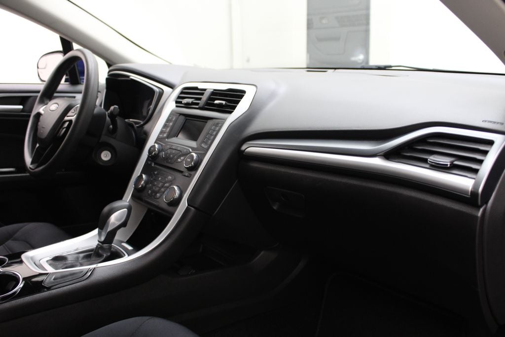2015 Ford Fusion Hybrid SE