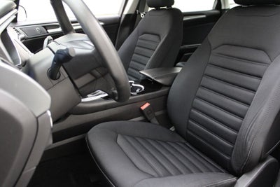 2015 Ford Fusion Hybrid SE