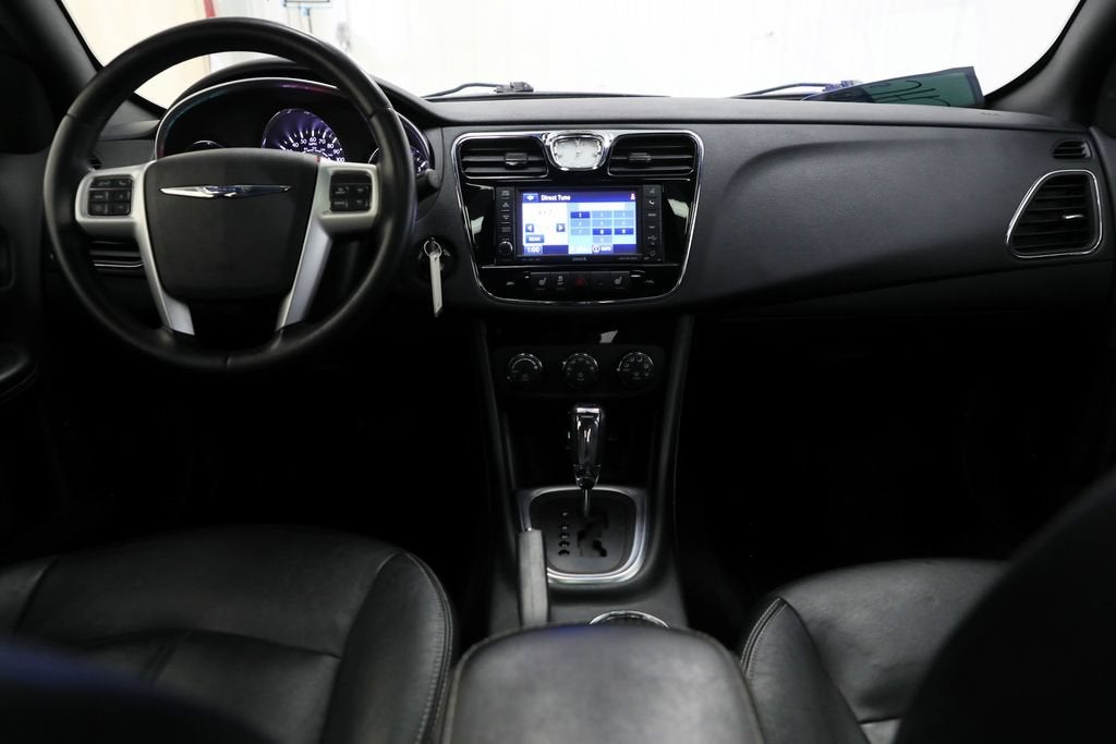 2012 Chrysler 200 Limited