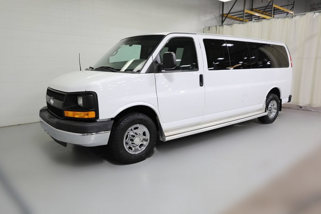 2015 Chevrolet Express Passenger 3500 LS