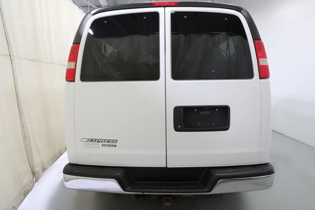 2015 Chevrolet Express Passenger 3500 LS