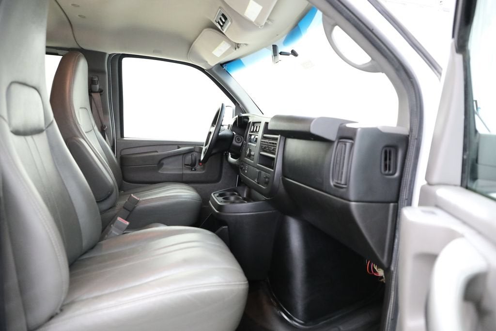 2015 Chevrolet Express Passenger 3500 LS
