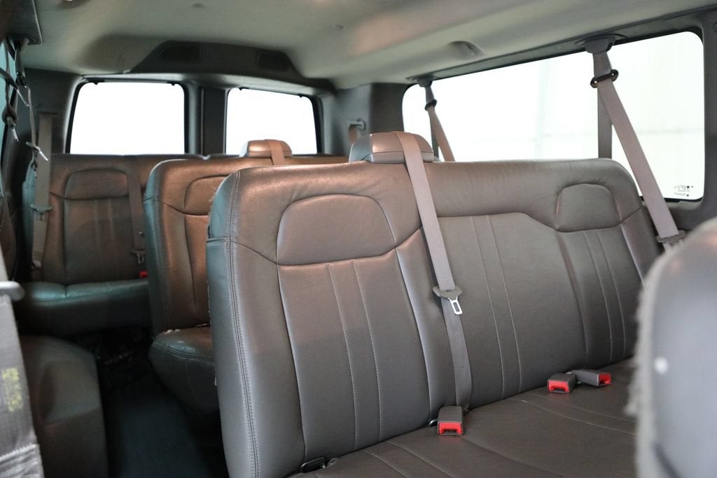 2015 Chevrolet Express Passenger 3500 LS
