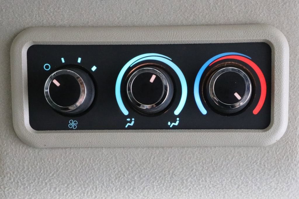 2019 GMC Savana Passenger 3500 LS