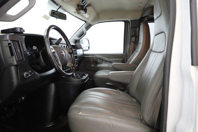 2019 GMC Savana Passenger 3500 LS