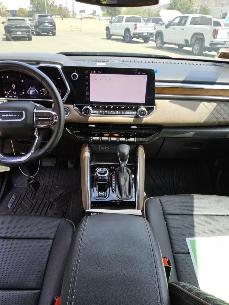 2024 GMC Canyon Denali