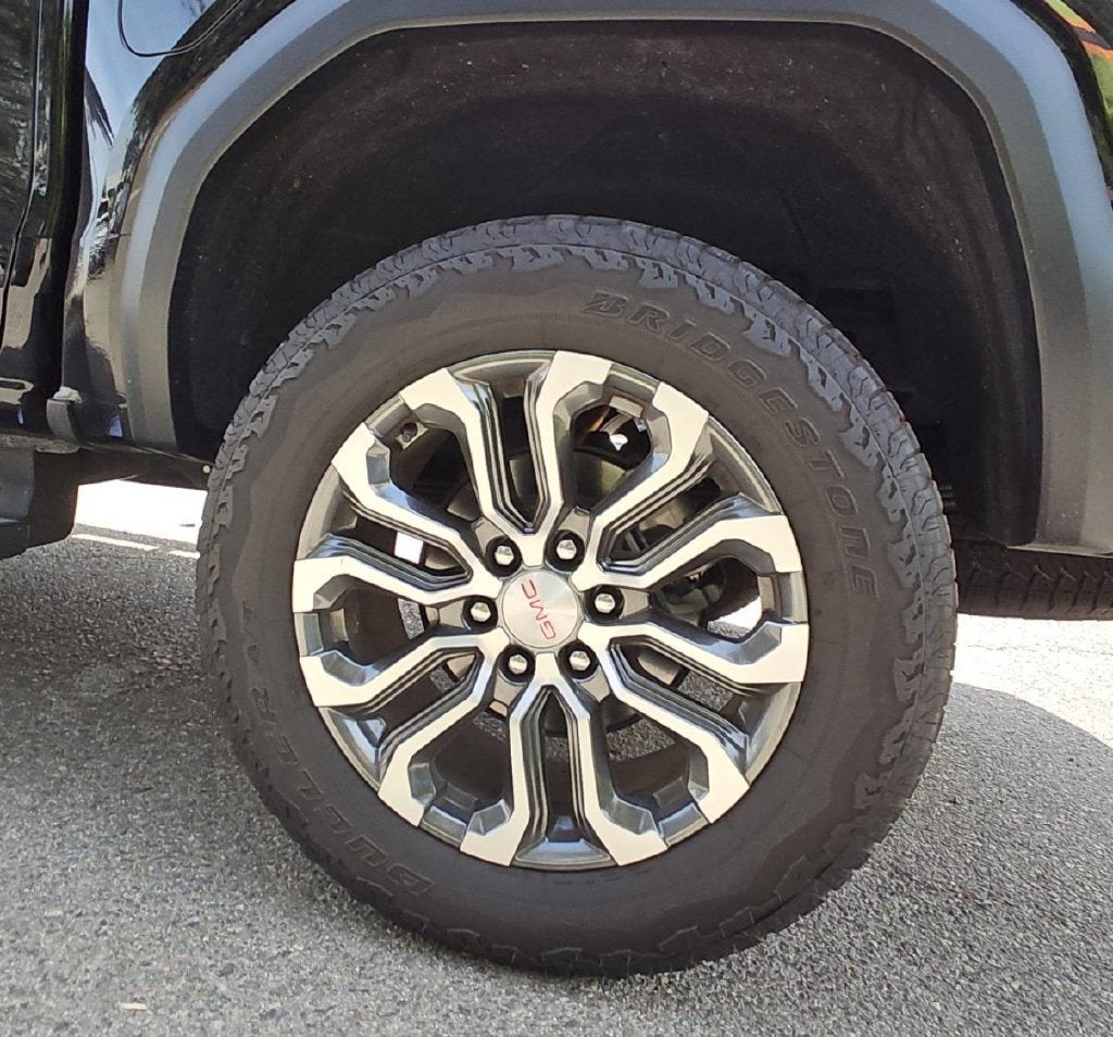 2024 GMC Canyon Denali