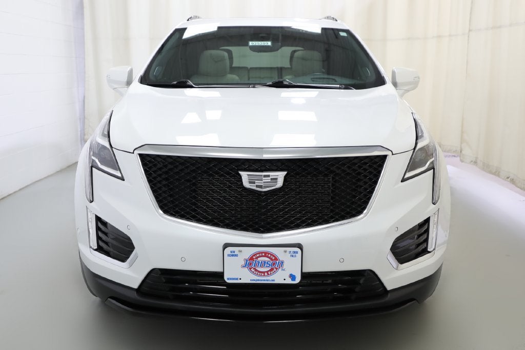 2025 Cadillac XT5 Sport