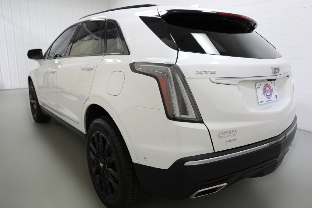 2025 Cadillac XT5 Sport