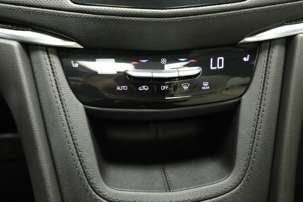 2025 Cadillac XT5 Sport