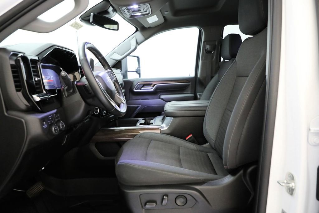 2025 Chevrolet Silverado 3500 HD LT