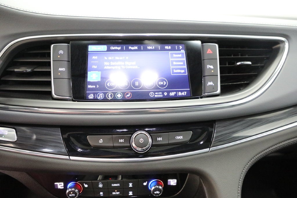 2022 Buick Enclave Essence