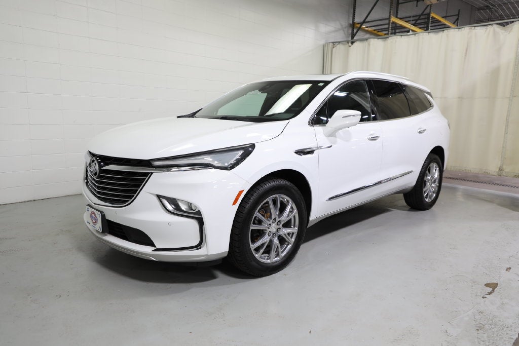 2022 Buick Enclave Essence