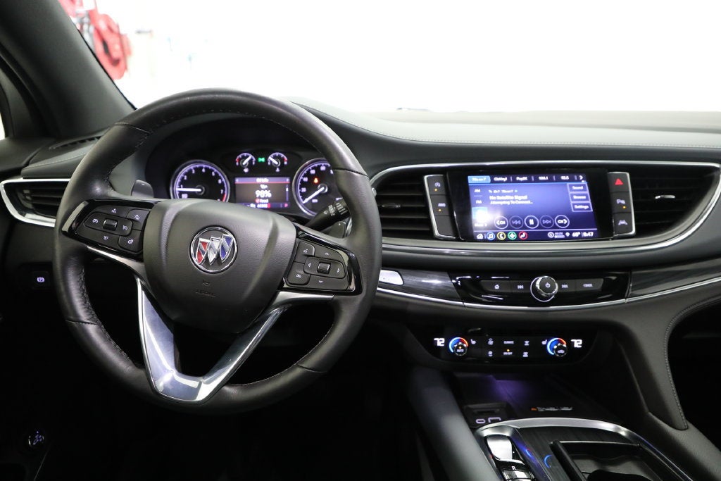 2022 Buick Enclave Essence